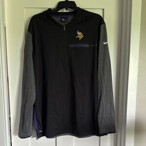 Nike Dri-Fit Men's MN Vikings Black and Gray Lightweight Quarter-Zip